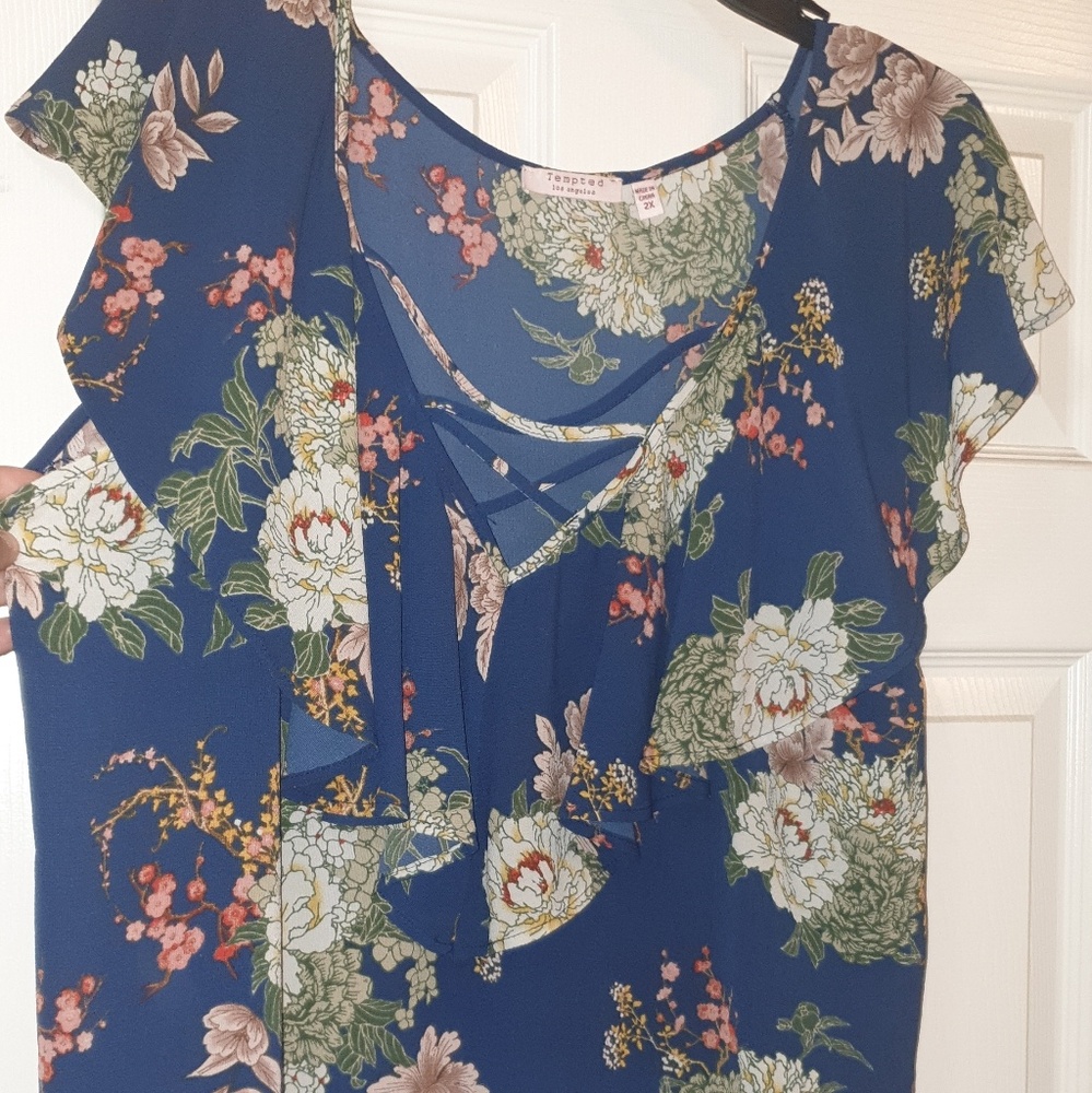 Floral top